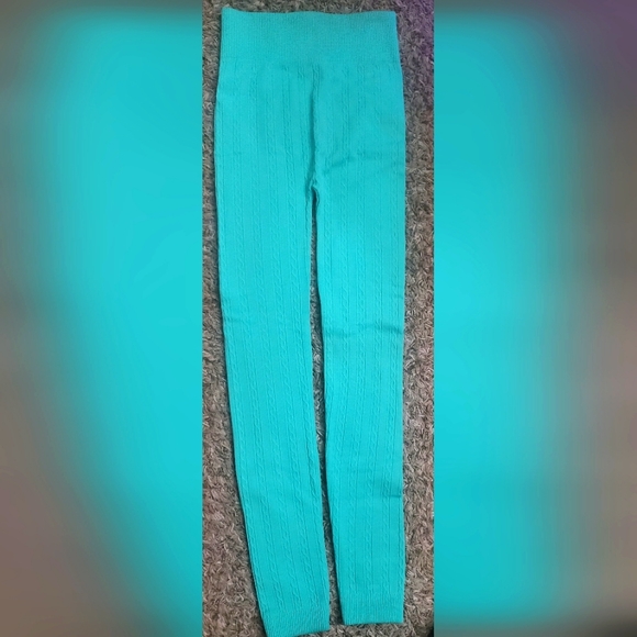 Mint Swirl Design Leggings - Picture 2 of 2